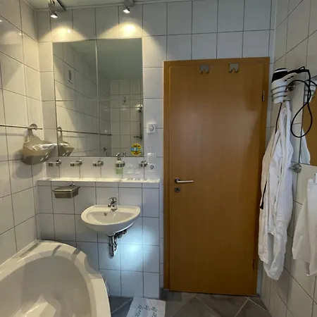 Dom wakacyjny Gemuetliches Haus Im Herzen Des Schwarzwaldes Fuer Bis Zu 9 Personen *